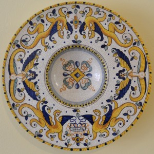 PIATTO DA PARETE ANTICO A CAPPELLO CM. 30
